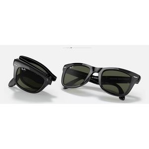 Ray Ban Folding Wayfarer RB4105 601 50mm Gloss Black.
